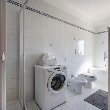 Apartment Domus Apulia, Due Passi Dal Mare - Free Parking - *