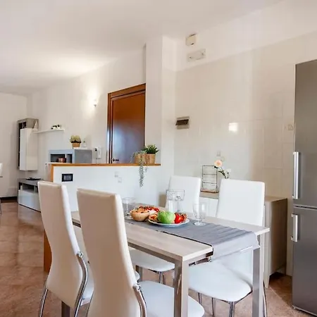 Domus Apulia, Due Passi Dal Mare - Free Parking - Apartment