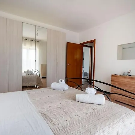 Domus Apulia, Due Passi Dal Mare - Free Parking - דירה *