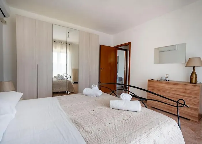 Domus Apulia, Due Passi Dal Mare - Free Parking - דירה *